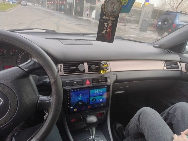 Серый Ауди А6, объемом двигателя 2.5 л и пробегом 355 тыс. км за 3900 $, фото 1 на Automoto.ua