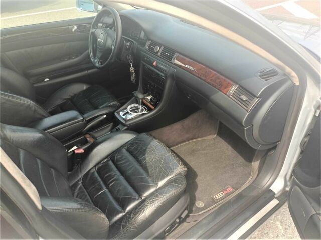 Сірий Ауді А6, об'ємом двигуна 2.4 л та пробігом 350 тис. км за 4999 $, фото 7 на Automoto.ua