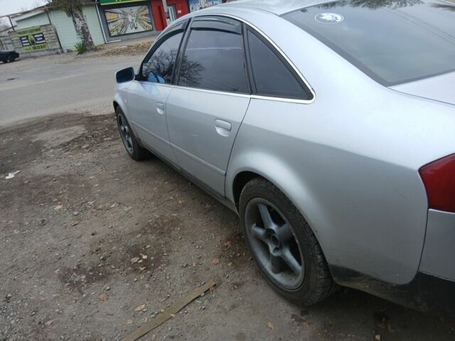 Сірий Ауді А6, об'ємом двигуна 1.8 л та пробігом 250 тис. км за 3500 $, фото 1 на Automoto.ua