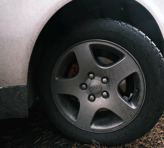 Ауді А6 1998 у Вышгороде на Automoto.ua Сірий Ауді А6, об'ємом двигуна 1.9 л та пробігом 400 тис. км за 3600 $, фото 13 на Automoto.ua