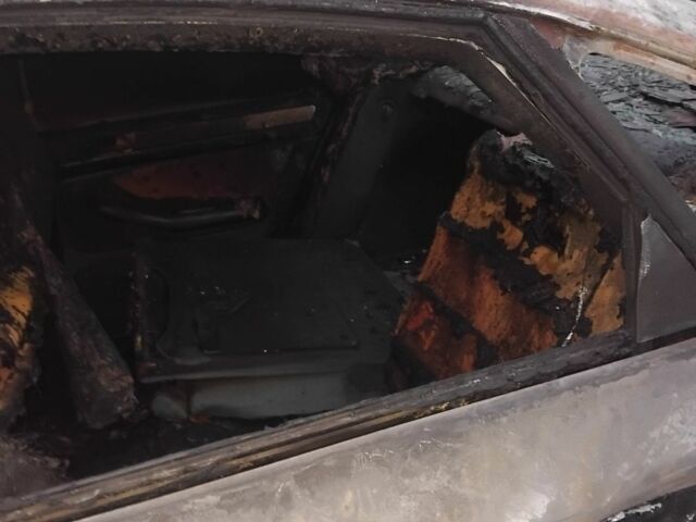 Серый Ауди А6, объемом двигателя 2.4 л и пробегом 250 тыс. км за 2000 $, фото 5 на Automoto.ua