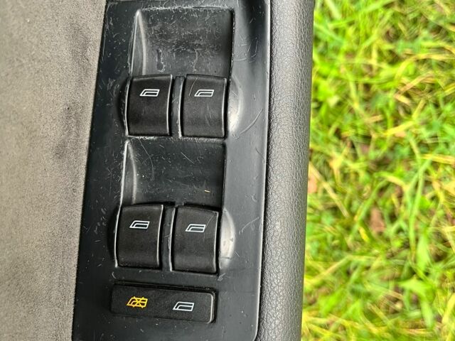 Сірий Ауді А6, об'ємом двигуна 2.5 л та пробігом 310 тис. км за 4976 $, фото 17 на Automoto.ua