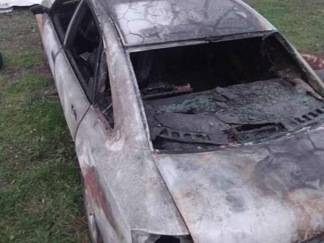 Серый Ауди А6, объемом двигателя 2.4 л и пробегом 250 тыс. км за 2000 $, фото 3 на Automoto.ua