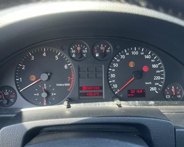 Серый Ауди А6, объемом двигателя 1.78 л и пробегом 321 тыс. км за 6000 $, фото 3 на Automoto.ua