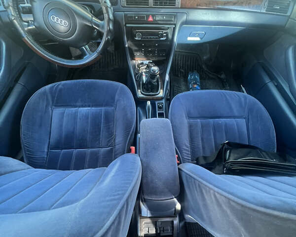 Ауді А6 1999 у Тернополі на Automoto.ua Сірий Ауді А6, об'ємом двигуна 2.4 л та пробігом 403 тис. км за 3999 $, фото 9 на Automoto.ua