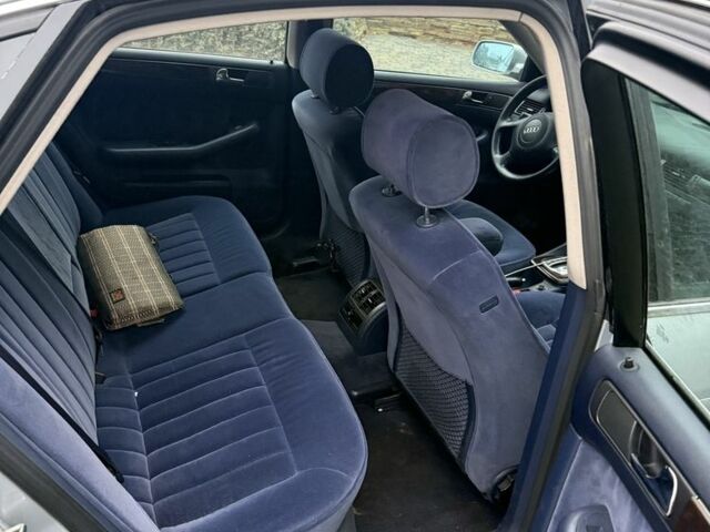 Сірий Ауді А6, об'ємом двигуна 2.4 л та пробігом 300 тис. км за 3000 $, фото 5 на Automoto.ua