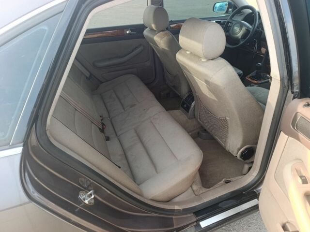 Серый Ауди А6, объемом двигателя 0 л и пробегом 200 тыс. км за 2150 $, фото 9 на Automoto.ua