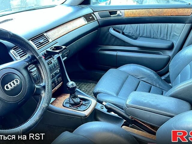 Серый Ауди А6, объемом двигателя 2.5 л и пробегом 320 тыс. км за 3200 $, фото 6 на Automoto.ua