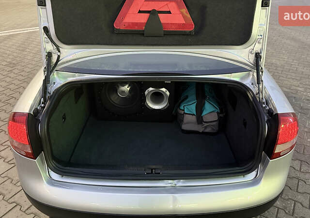 Серый Ауди А6, объемом двигателя 2.5 л и пробегом 350 тыс. км за 4600 $, фото 13 на Automoto.ua