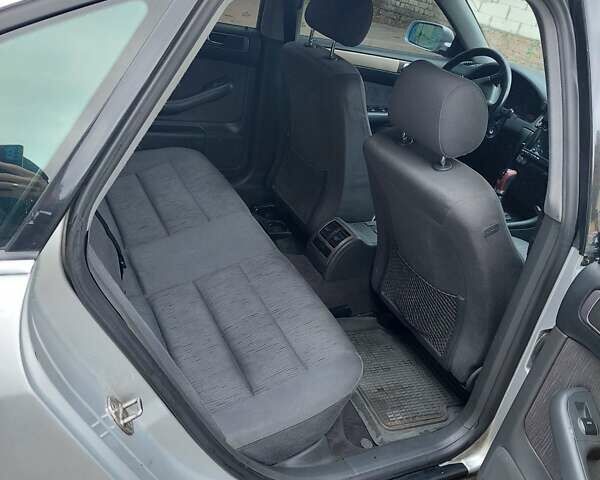 Серый Ауди А6, объемом двигателя 1.78 л и пробегом 400 тыс. км за 3600 $, фото 1 на Automoto.ua