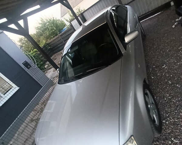 Сірий Ауді А6, об'ємом двигуна 1.8 л та пробігом 300 тис. км за 5500 $, фото 1 на Automoto.ua
