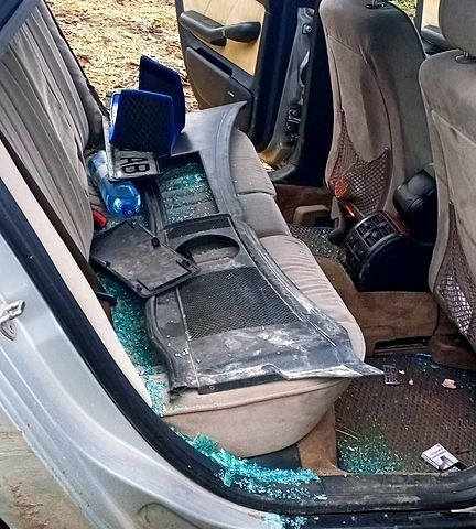 Сірий Ауді А6, об'ємом двигуна 2.8 л та пробігом 380 тис. км за 1500 $, фото 4 на Automoto.ua