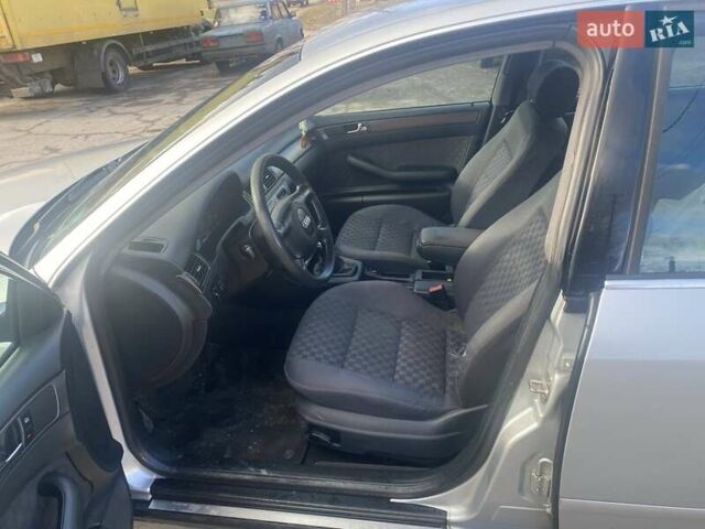 Сірий Ауді А6, об'ємом двигуна 2.5 л та пробігом 325 тис. км за 3400 $, фото 5 на Automoto.ua