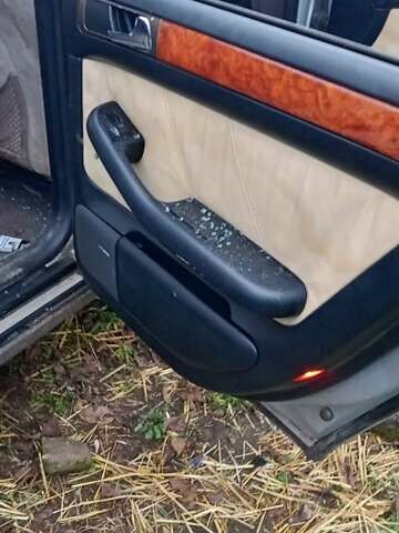 Серый Ауди А6, объемом двигателя 2.8 л и пробегом 380 тыс. км за 1500 $, фото 8 на Automoto.ua