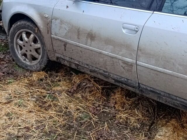 Серый Ауди А6, объемом двигателя 2.8 л и пробегом 400 тыс. км за 1900 $, фото 4 на Automoto.ua