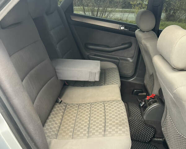 Сірий Ауді А6, об'ємом двигуна 2.5 л та пробігом 305 тис. км за 5350 $, фото 10 на Automoto.ua