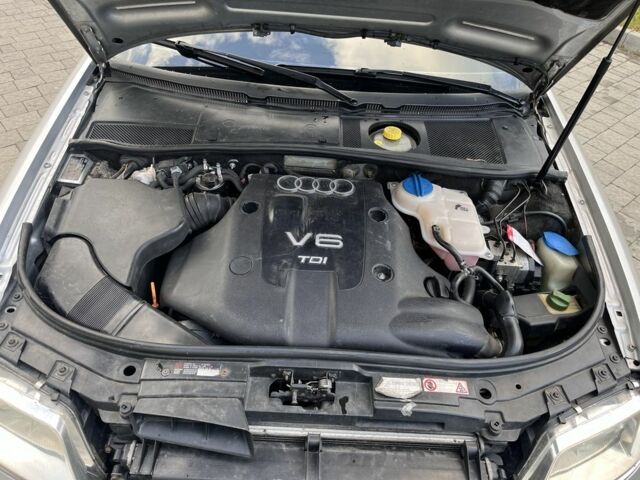 Серый Ауди А6, объемом двигателя 2.5 л и пробегом 305 тыс. км за 5350 $, фото 3 на Automoto.ua