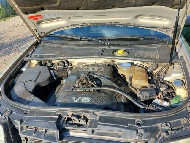 Сірий Ауді А6, об'ємом двигуна 2.4 л та пробігом 239 тис. км за 4500 $, фото 6 на Automoto.ua