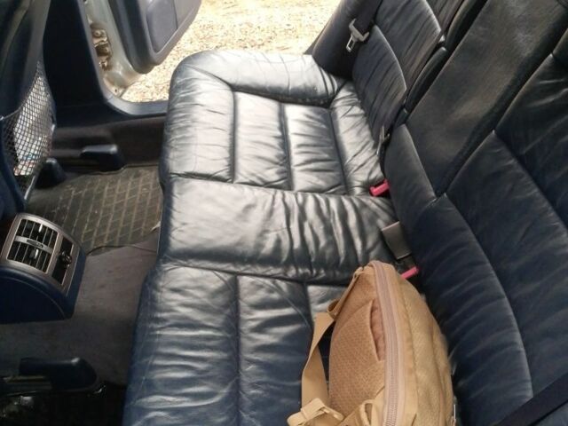 Серый Ауди А6, объемом двигателя 2.5 л и пробегом 385 тыс. км за 3850 $, фото 6 на Automoto.ua