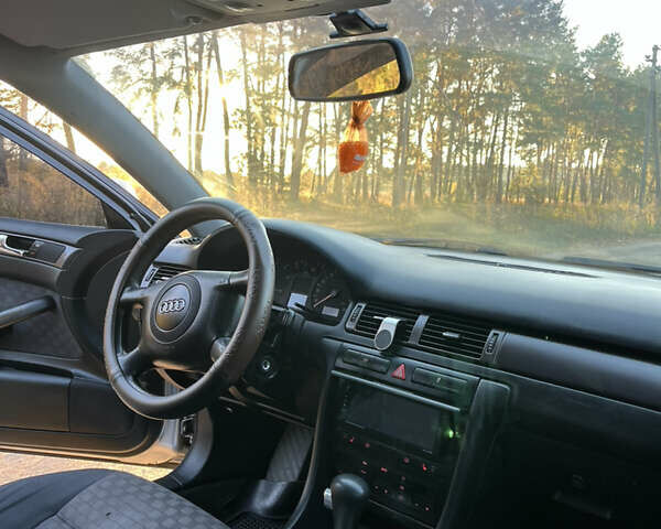 Сірий Ауді А6, об'ємом двигуна 2.4 л та пробігом 400 тис. км за 2700 $, фото 4 на Automoto.ua