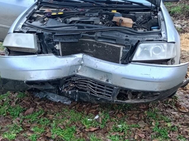 Сірий Ауді А6, об'ємом двигуна 2.8 л та пробігом 400 тис. км за 1900 $, фото 7 на Automoto.ua