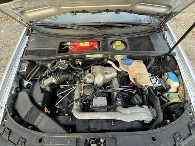 Сірий Ауді А6, об'ємом двигуна 2.5 л та пробігом 260 тис. км за 3300 $, фото 7 на Automoto.ua