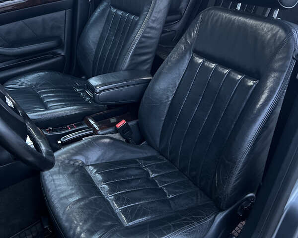 Сірий Ауді А6, об'ємом двигуна 2.4 л та пробігом 290 тис. км за 5850 $, фото 33 на Automoto.ua