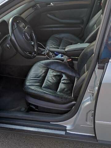 Сірий Ауді А6, об'ємом двигуна 2.5 л та пробігом 308 тис. км за 3500 $, фото 4 на Automoto.ua