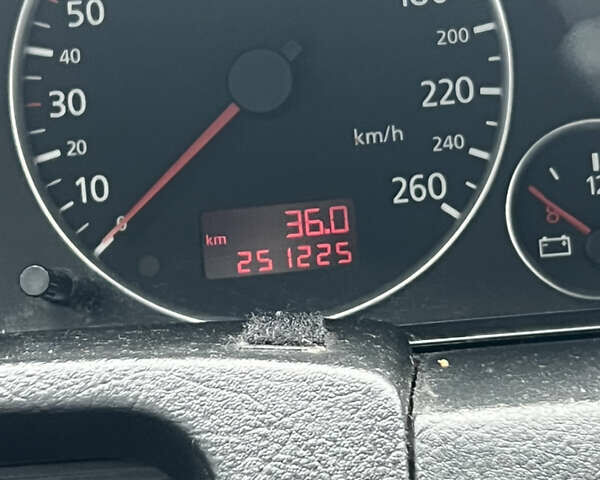 Сірий Ауді А6, об'ємом двигуна 1.78 л та пробігом 250 тис. км за 2400 $, фото 13 на Automoto.ua