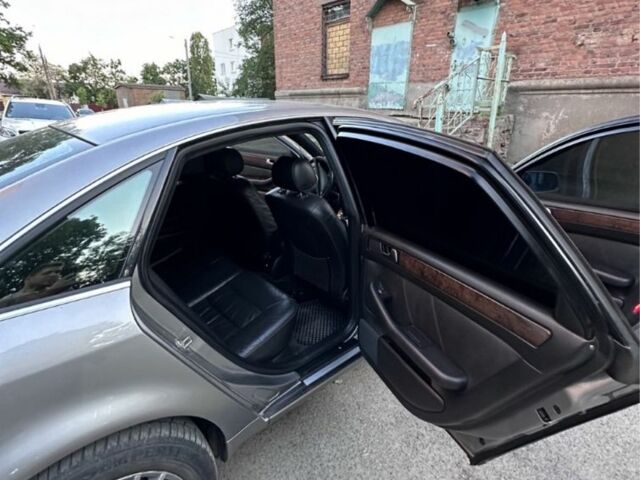 Серый Ауди А6, объемом двигателя 2.4 л и пробегом 288 тыс. км за 5600 $, фото 4 на Automoto.ua