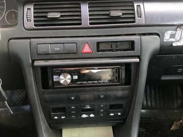 Сірий Ауді А6, об'ємом двигуна 2 л та пробігом 336 тис. км за 1909 $, фото 3 на Automoto.ua