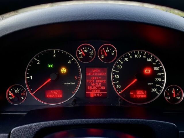 Серый Ауди А6, объемом двигателя 2.5 л и пробегом 380 тыс. км за 4799 $, фото 7 на Automoto.ua