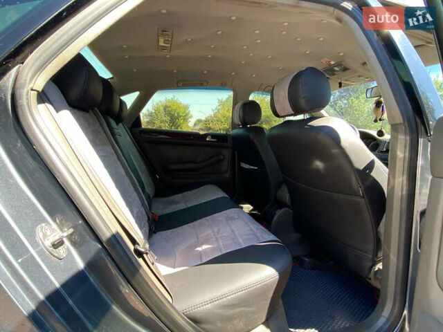 Серый Ауди А6, объемом двигателя 2.5 л и пробегом 338 тыс. км за 5000 $, фото 4 на Automoto.ua