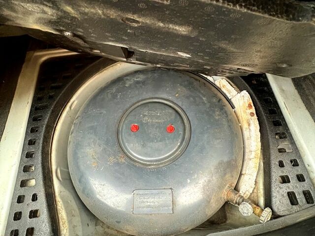 Серый Ауди А6, объемом двигателя 3 л и пробегом 425 тыс. км за 4400 $, фото 12 на Automoto.ua