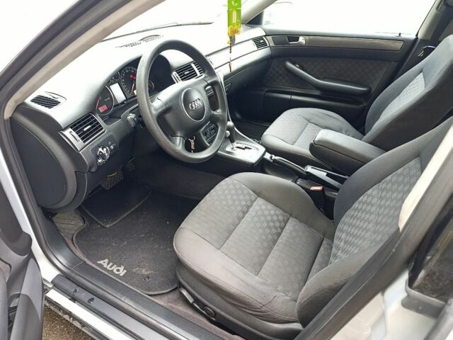 Сірий Ауді А6, об'ємом двигуна 2 л та пробігом 298 тис. км за 2395 $, фото 6 на Automoto.ua