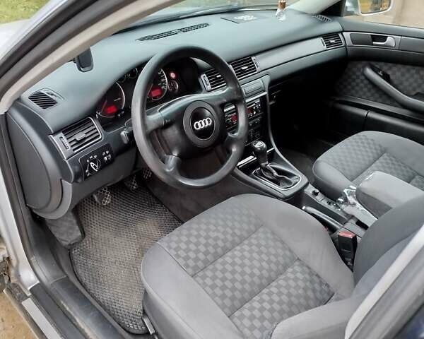 Серый Ауди А6, объемом двигателя 2.5 л и пробегом 301 тыс. км за 3700 $, фото 6 на Automoto.ua