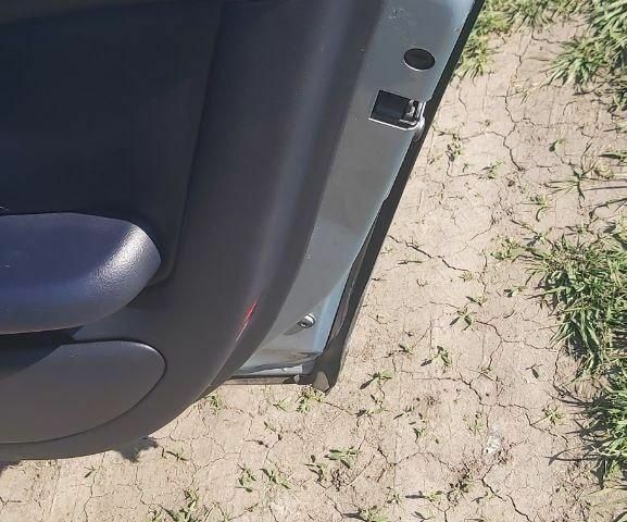 Сірий Ауді А6, об'ємом двигуна 2.5 л та пробігом 252 тис. км за 4200 $, фото 3 на Automoto.ua