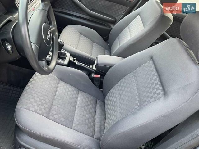 Серый Ауди А6, объемом двигателя 1.8 л и пробегом 219 тыс. км за 6250 $, фото 28 на Automoto.ua