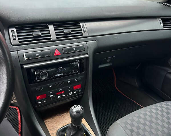 Сірий Ауді А6, об'ємом двигуна 2.5 л та пробігом 303 тис. км за 4700 $, фото 8 на Automoto.ua