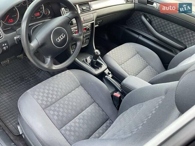 Серый Ауди А6, объемом двигателя 1.8 л и пробегом 219 тыс. км за 6250 $, фото 27 на Automoto.ua