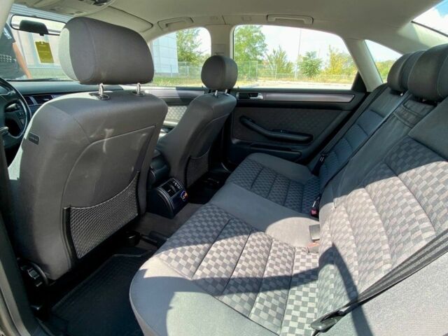 Сірий Ауді А6, об'ємом двигуна 1.8 л та пробігом 270 тис. км за 3499 $, фото 13 на Automoto.ua