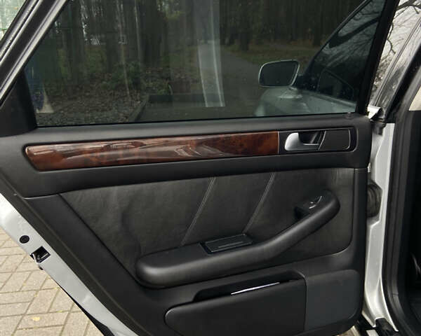 Серый Ауди А6, объемом двигателя 2.4 л и пробегом 379 тыс. км за 4900 $, фото 26 на Automoto.ua