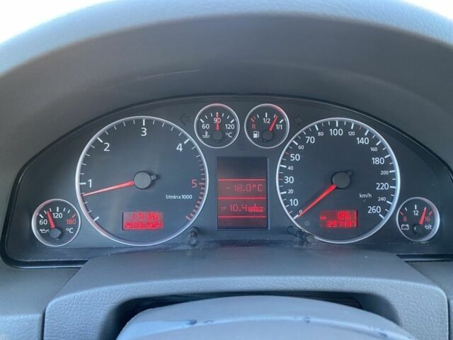 Серый Ауди А6, объемом двигателя 0.25 л и пробегом 300 тыс. км за 3999 $, фото 7 на Automoto.ua