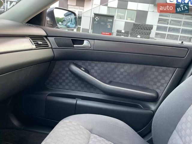 Серый Ауди А6, объемом двигателя 1.8 л и пробегом 219 тыс. км за 6250 $, фото 42 на Automoto.ua