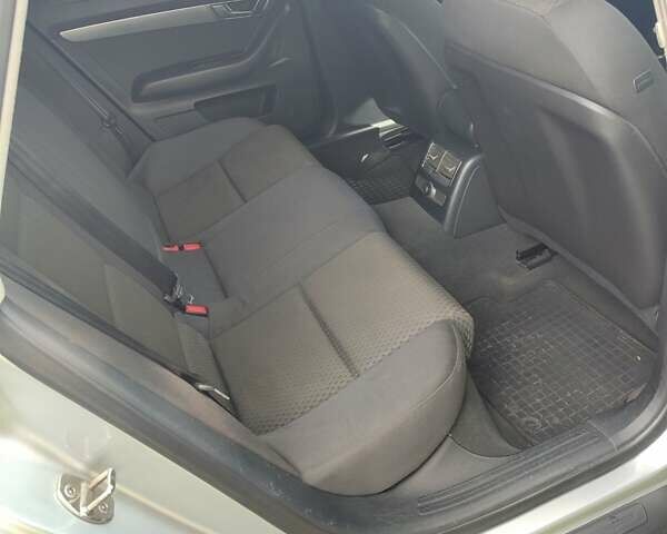 Сірий Ауді А6, об'ємом двигуна 2 л та пробігом 278 тис. км за 6800 $, фото 27 на Automoto.ua