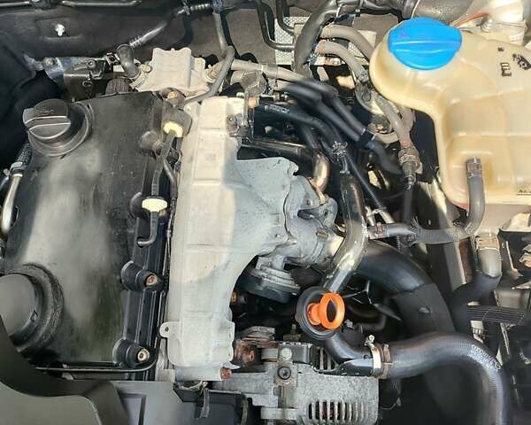 Сірий Ауді А6, об'ємом двигуна 2 л та пробігом 278 тис. км за 6800 $, фото 22 на Automoto.ua