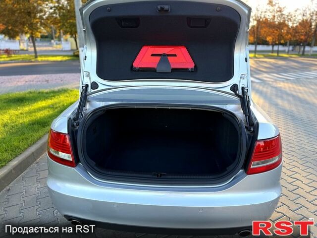 Сірий Ауді А6, об'ємом двигуна 2.4 л та пробігом 285 тис. км за 6300 $, фото 2 на Automoto.ua