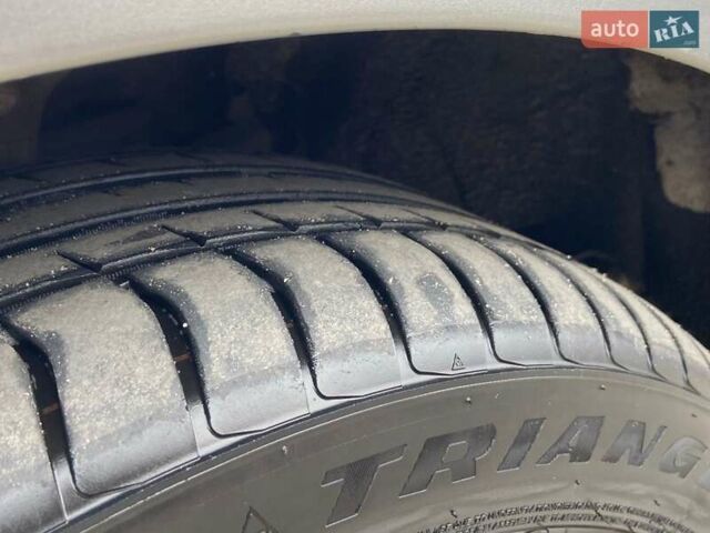 Сірий Ауді А6, об'ємом двигуна 3 л та пробігом 400 тис. км за 2900 $, фото 3 на Automoto.ua