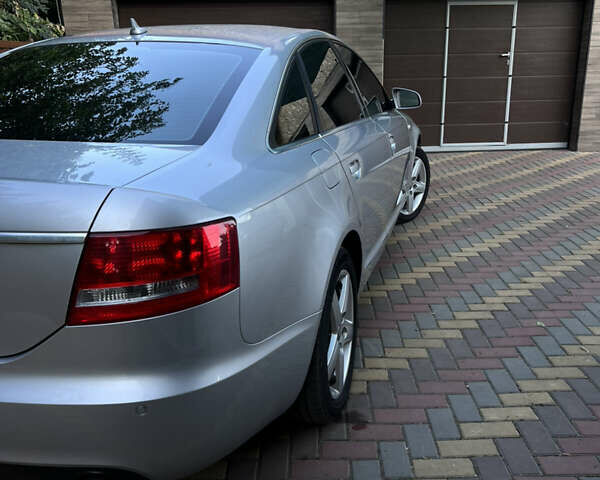 Серый Ауди А6, объемом двигателя 2.4 л и пробегом 216 тыс. км за 6500 $, фото 4 на Automoto.ua