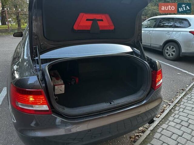 Серый Ауди А6, объемом двигателя 3.12 л и пробегом 293 тыс. км за 8000 $, фото 3 на Automoto.ua